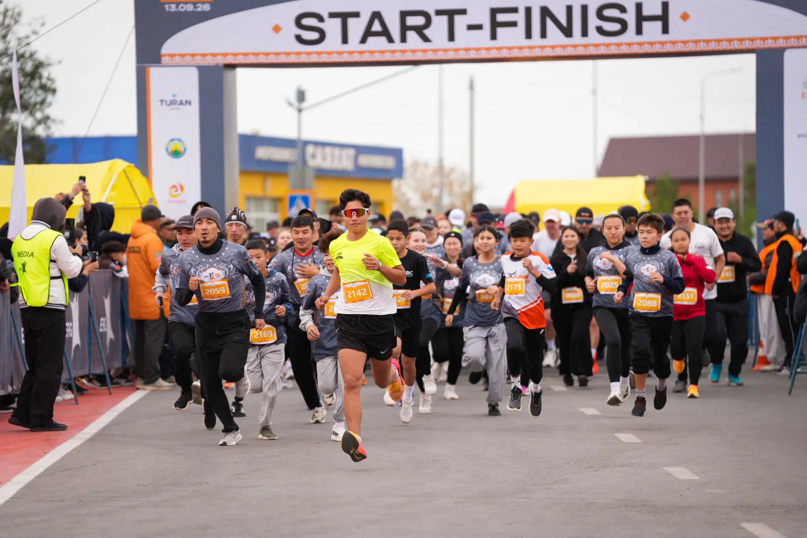 1200 қатысушы, 17 қала және балқытушылардың ерекше жүгірісі: Хромтауда дәстүрлі ERG Run Fest жарысы өтті